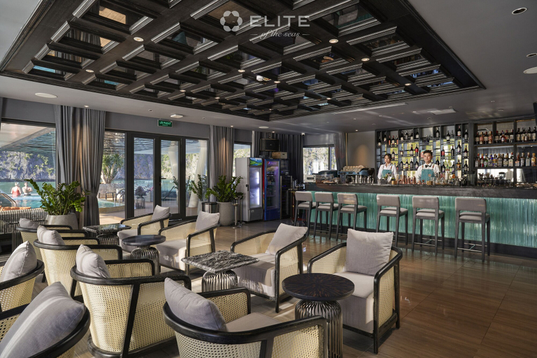 Food & Drinks 4, Elite of the Seas, Hạ Long