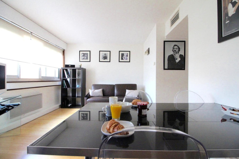 Bedroom 5, Short Stay Paris Apartments, Paris