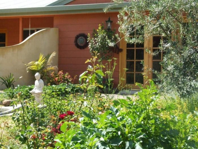 Others 4, Fernmark Inn, Bega Valley