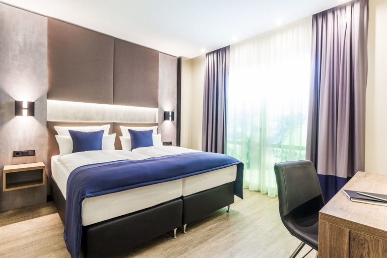 Bedroom 2, Sky Hotel Cloppenburg, Cloppenburg