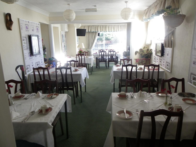 Food & Drinks 5, Monravon Guest House, Gwynedd