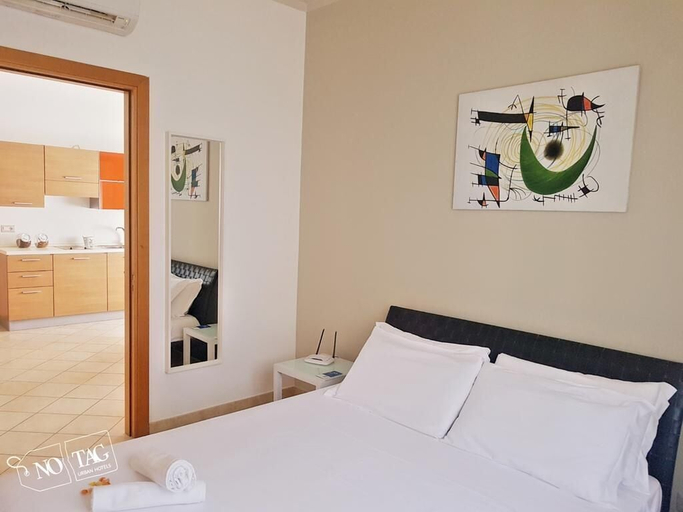 Bedroom 3, Colonna Rooms & Apartment, Barletta-Andria-Trani