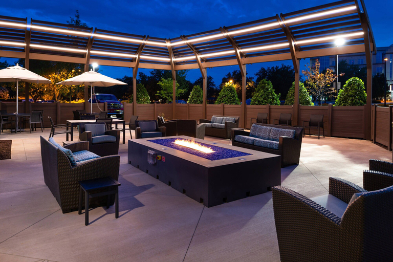 Food & Drinks 5, Residence Inn by Marriott Charlotte Northlake, Mecklenburg