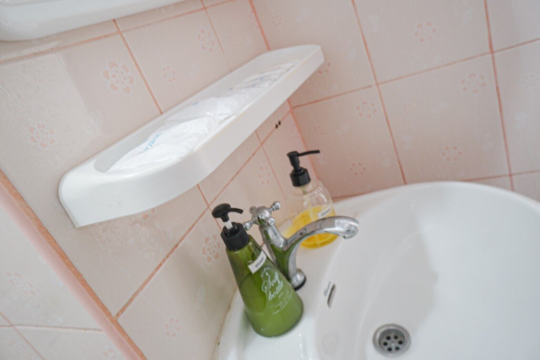 Bathroom 4, Phi Phi Nice Beach Resort, Mueang Krabi