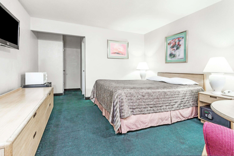 Bedroom 3, Travelodge by Wyndham La Grande, Union