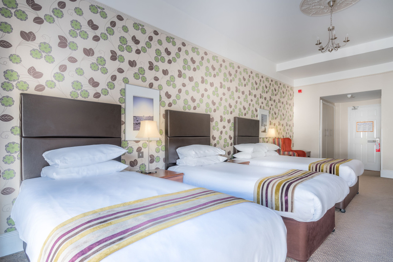 Bedroom 4, Queens Hotel, Brighton and Hove