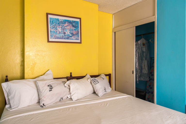 Bedroom 2, Deluxe Turtle Towers Apartments