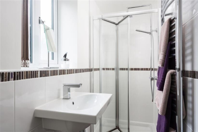 Bathroom, The Light Well, York