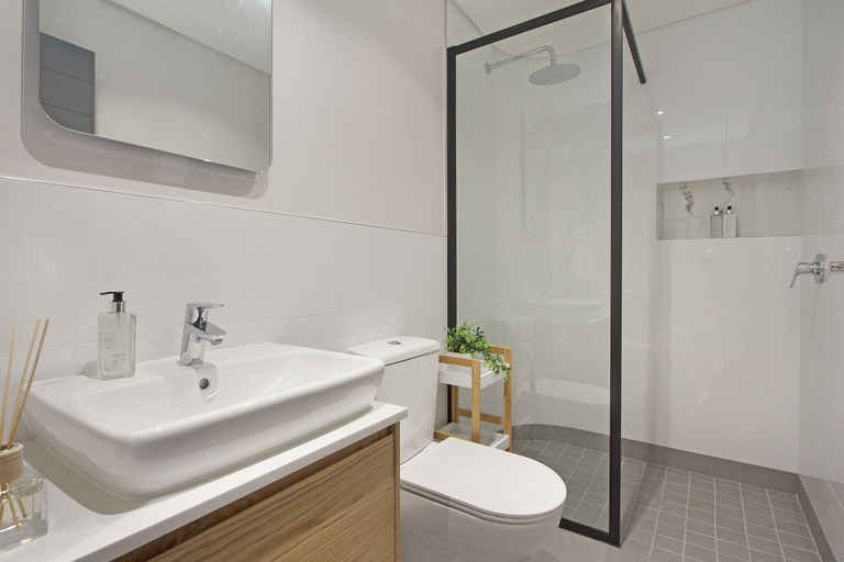 Bathroom, The Cedar Unit 204, City of Cape Town