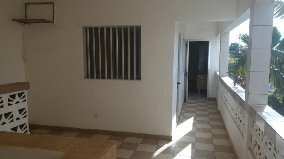 Others 5, Residence Diane, Kadiogo
