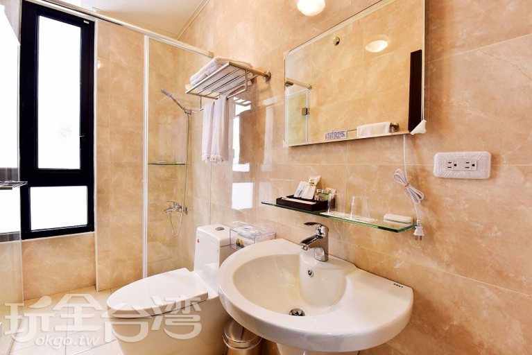 Bathroom, Terminal No.1, Penghu
