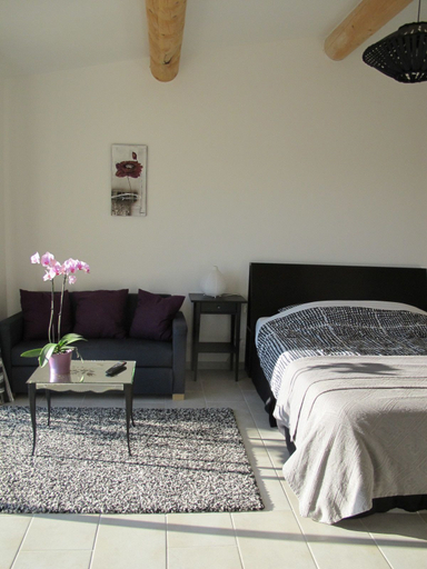 Bedroom 3, Loucardalines, Vaucluse