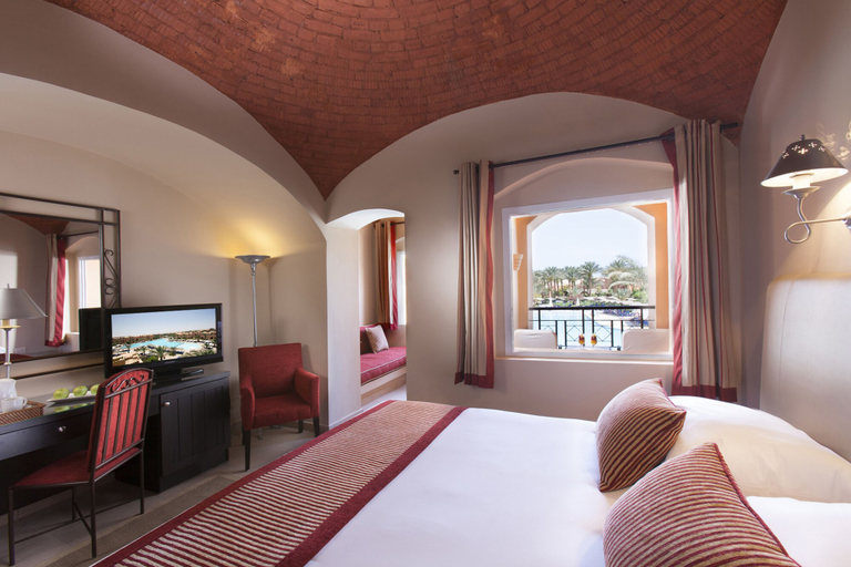 Bedroom 4, JAZ Makadi Oasis Resort, Safaja