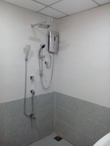 Bathroom 3, The Saliyawewa Cabins, Karuwalagaswewa