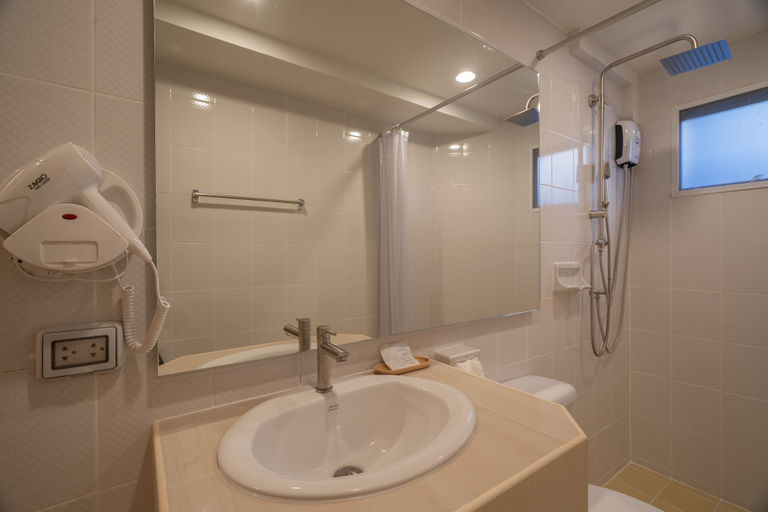 Bathroom 5, Bedline Hotel, Phuket Island