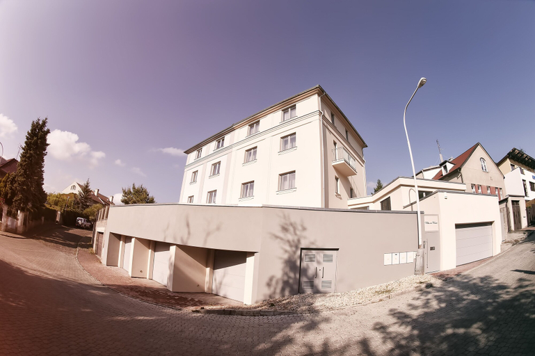 Exterior & Views 2, Villa na Vinici, Praha 4