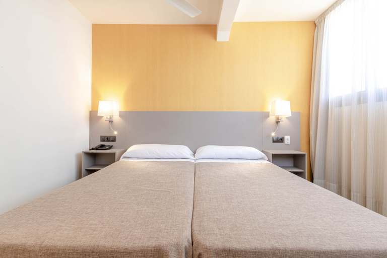 Bedroom 4, Hotel Zeus, Málaga