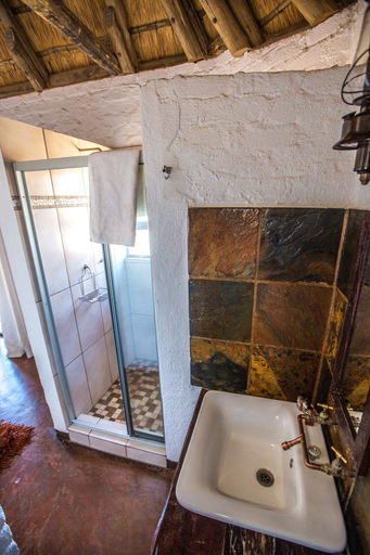 Bathroom 5, Grootberg Lodge, Sesfontein