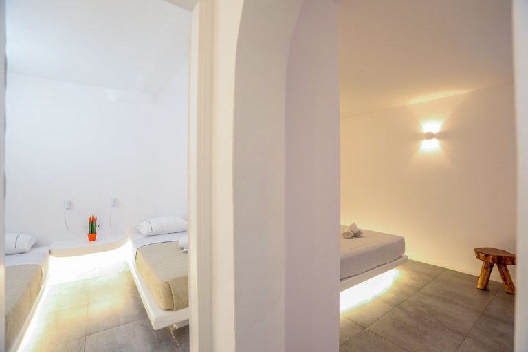 Bedroom 3, Petinaros Hotel, South Aegean
