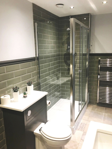 Bathroom 4, Ben Nevis Hotel & Leisure Club, Highland