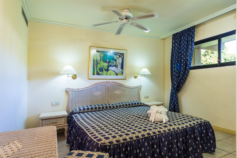 Bedroom 3, BlueBay Beach Club Aparthotel, Las Palmas