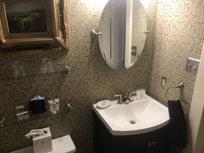 Bathroom 4, Foley House Inn, Chatham