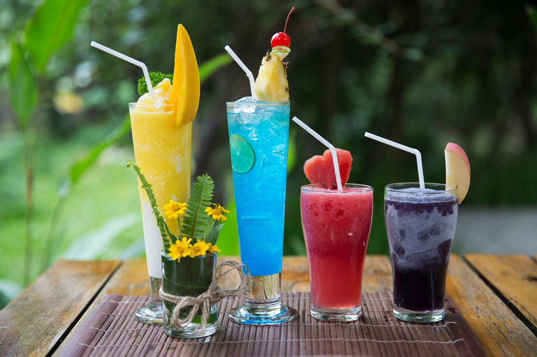 Food & Drinks 7