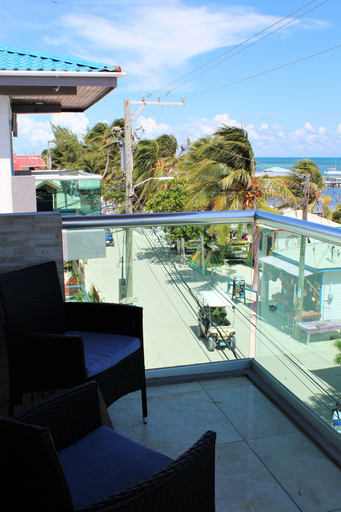 Sport & Beauty 4, Barefoot Caye Caulker Hotel