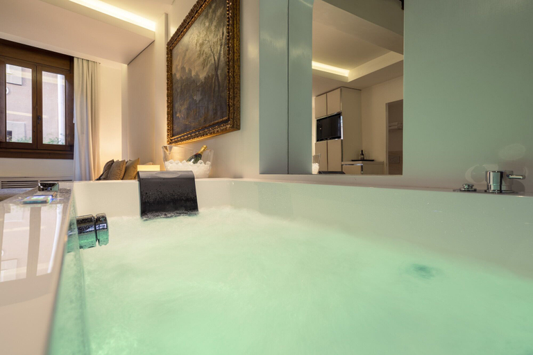 Bathroom 5, Gigli d'Oro Suite, Roma