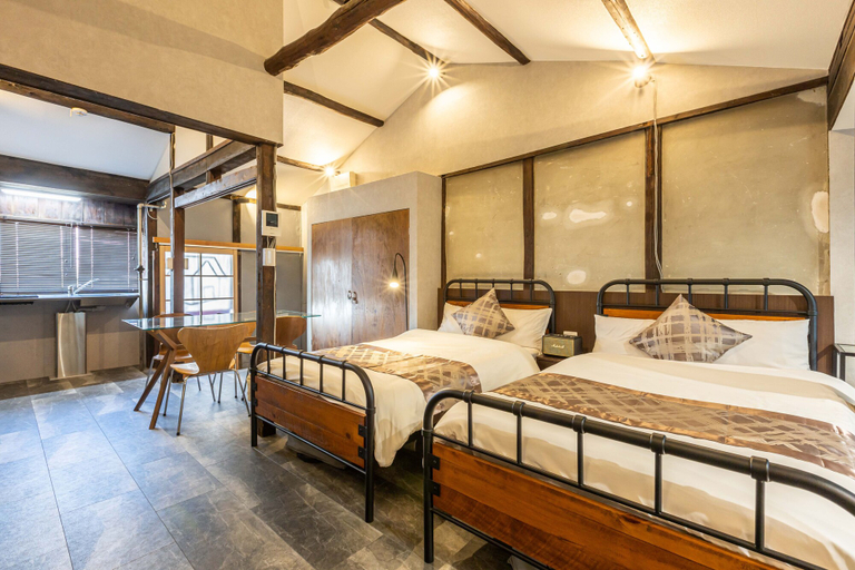 Bedroom 3, Haus 5-29, Osaka