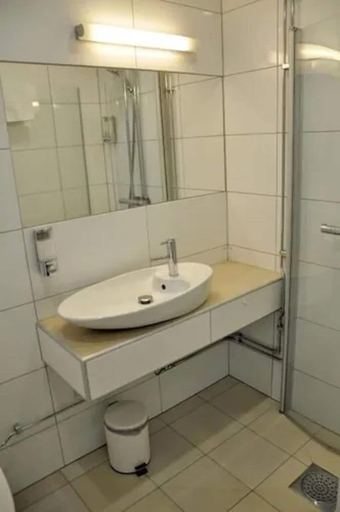 Bathroom 5, Ronneby Cityhotell, Ronneby