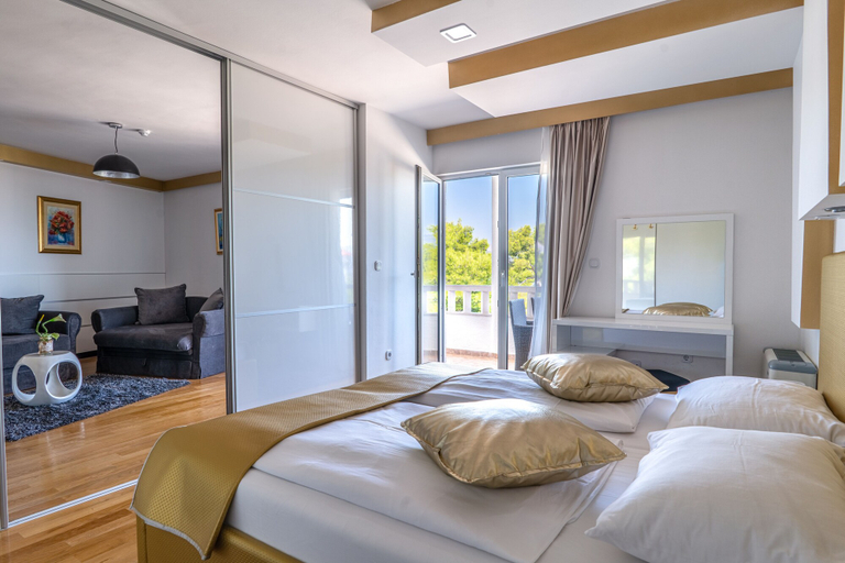 Bedroom 4, Hotel Sveti Kriz, Trogir