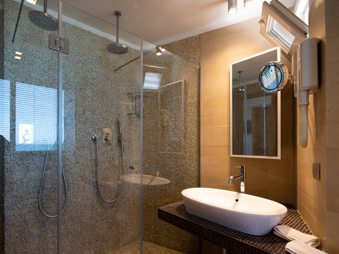Bathroom 5, Best Western Maison B Hotel, Rimini