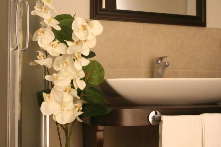 Bathroom 4, Hotel dei Coloniali, Syracuse