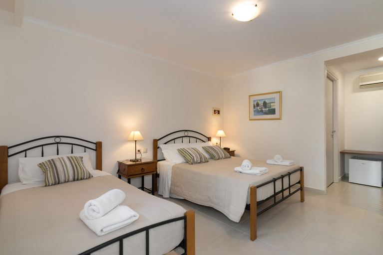 Bedroom 4, Varres Hotel, Ionian Islands