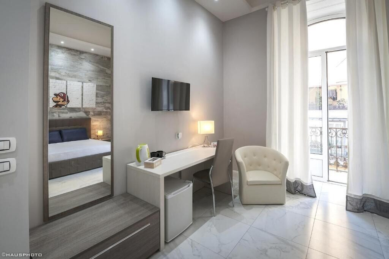 Bedroom 3, A Durmì Suite, Napoli