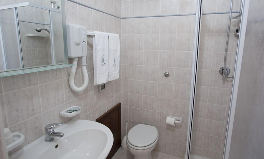 Bathroom 3, Hotel Columbia, Palermo