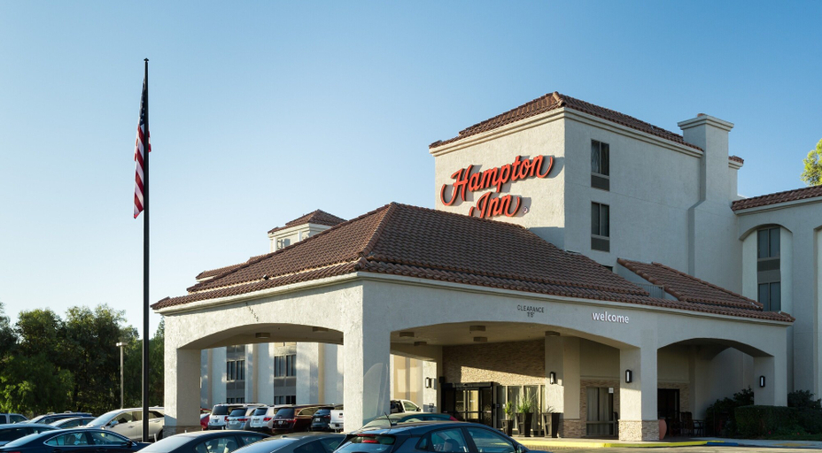 Exterior & Views 2, Hampton Inn Los Angeles/Santa Clarita, Los Angeles