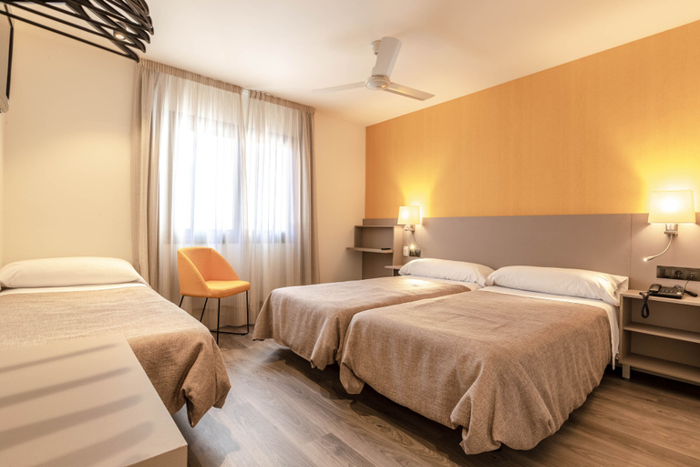 Bedroom 4, Hotel Zeus, Málaga