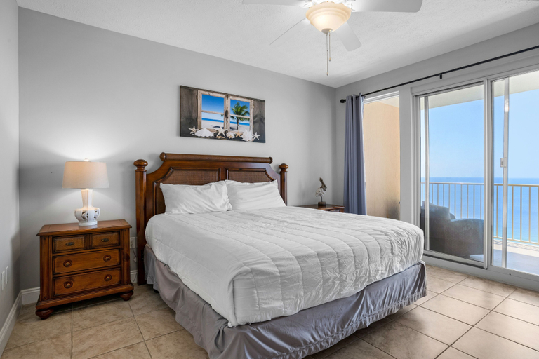 Bedroom 3, Treasure Island 1808, Bay