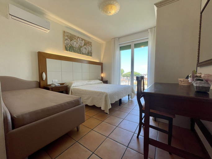 Bedroom 3, Hotel Sylvia, Lucca
