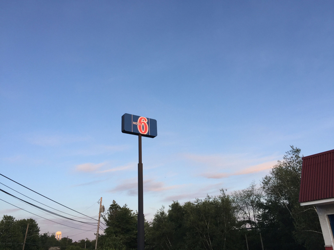 Exterior & Views 2, Motel 6 Frackville, PA, Schuylkill