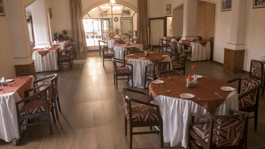 Food & Drinks 5, Royal Jardin Whistling Pines Resort, Shimla