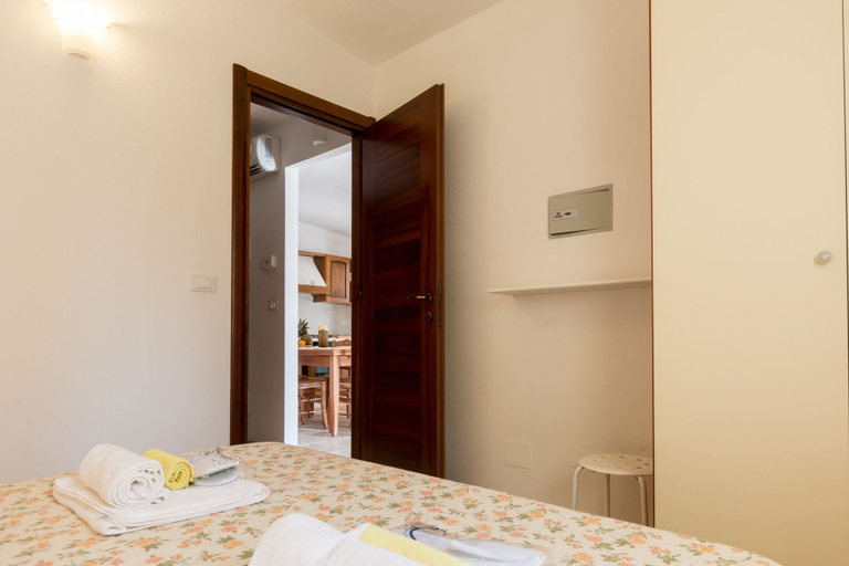 Bedroom 3, Lamia Vite, Brindisi