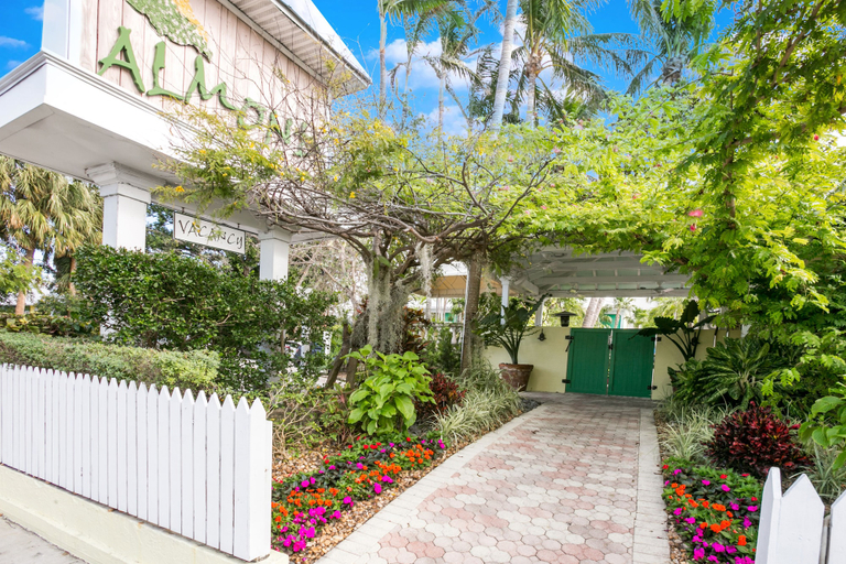 Exterior & Views 2, Almond Tree Inn Hotel - Adults Only, Monroe