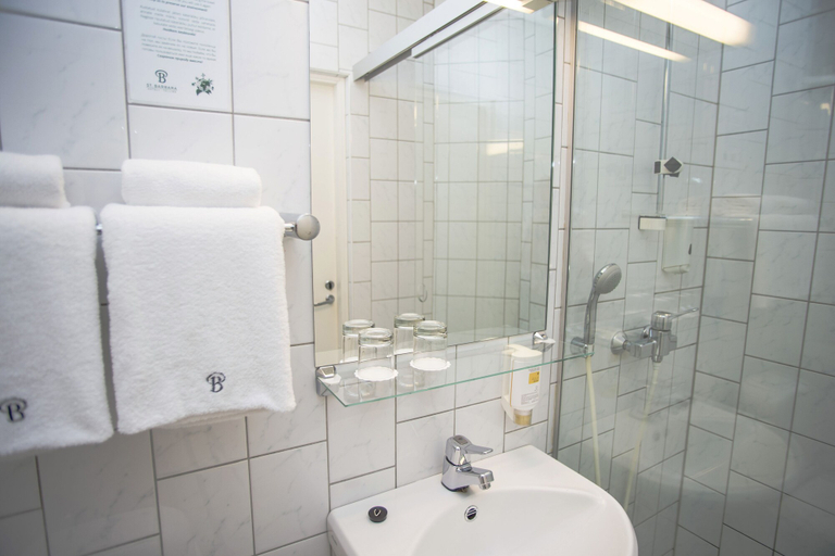 Bathroom 4, Hotel St. Barbara, Tallinn