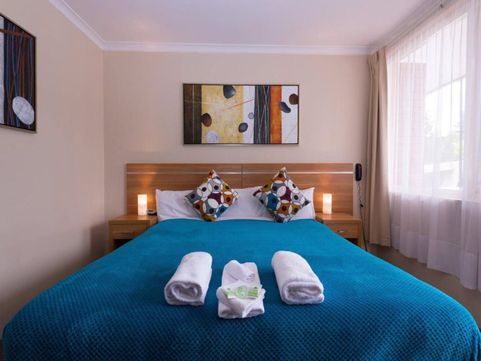 Bedroom 3, 3 Sisters Motel, Blue Mountains