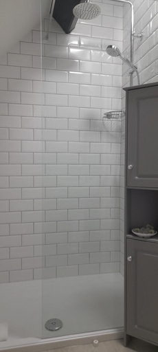 Bathroom 3, Crescent Lodge Guest House, North Yorkshire