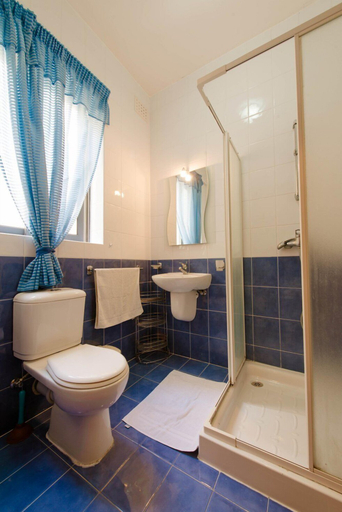 Bathroom 4, Luxury Holiday Apartment IN Qawra, Saint Paul's Bay