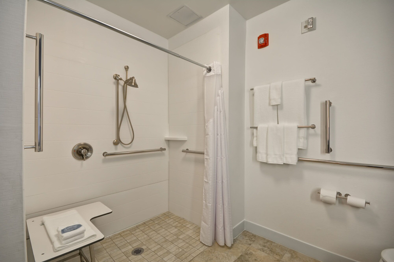 Bathroom 3, Holiday Inn Express EVANSVILLE by IHG, Vanderburgh